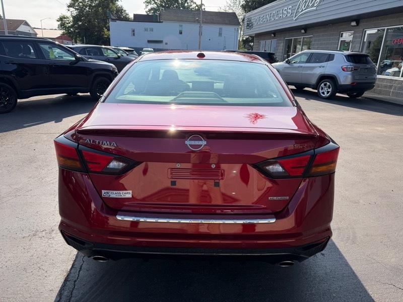 Nissan Altima VC-T SR 2023
