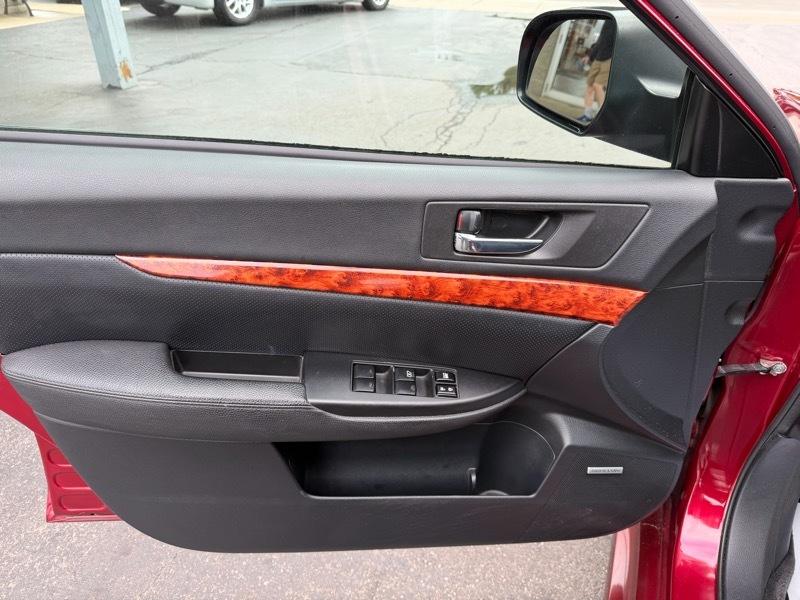 Subaru Legacy 3.6R Limited 2010
