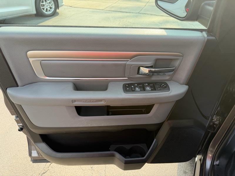 RAM 1500 Classic Tradesman Quad Cab 4WD 2019