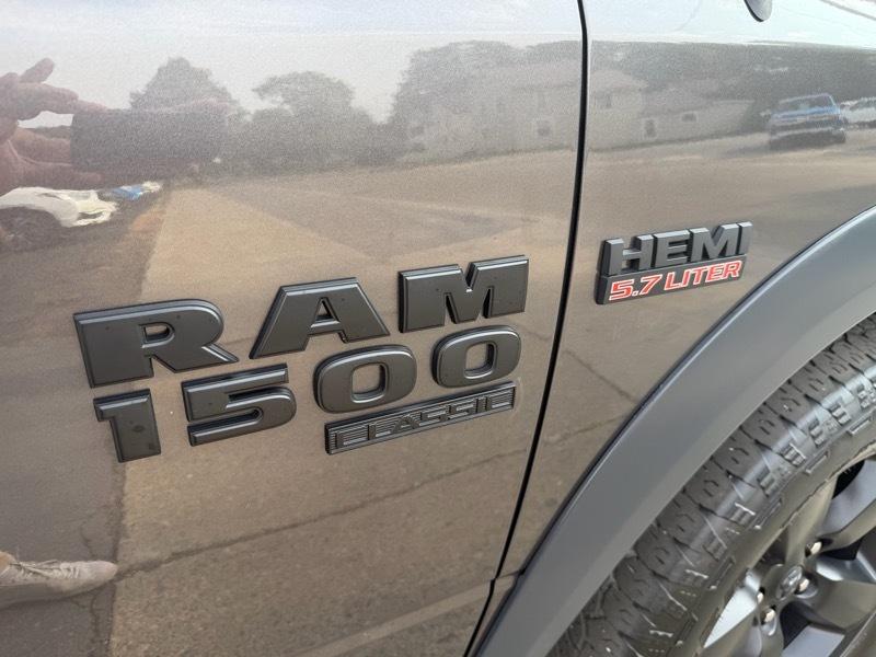 RAM 1500 Classic Tradesman Quad Cab 4WD 2019