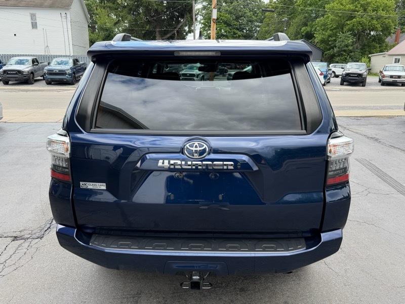 Toyota 4Runner SR5 4WD 2020