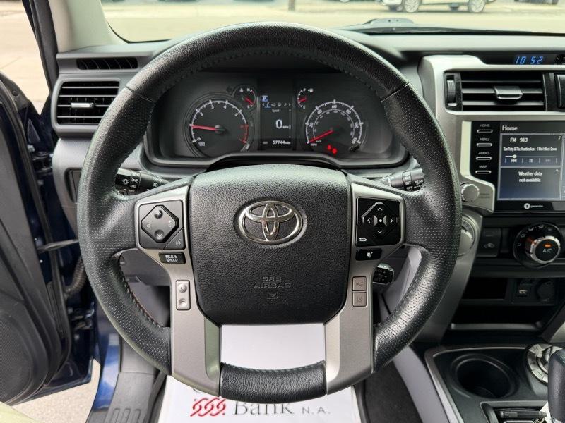 Toyota 4Runner SR5 4WD 2020