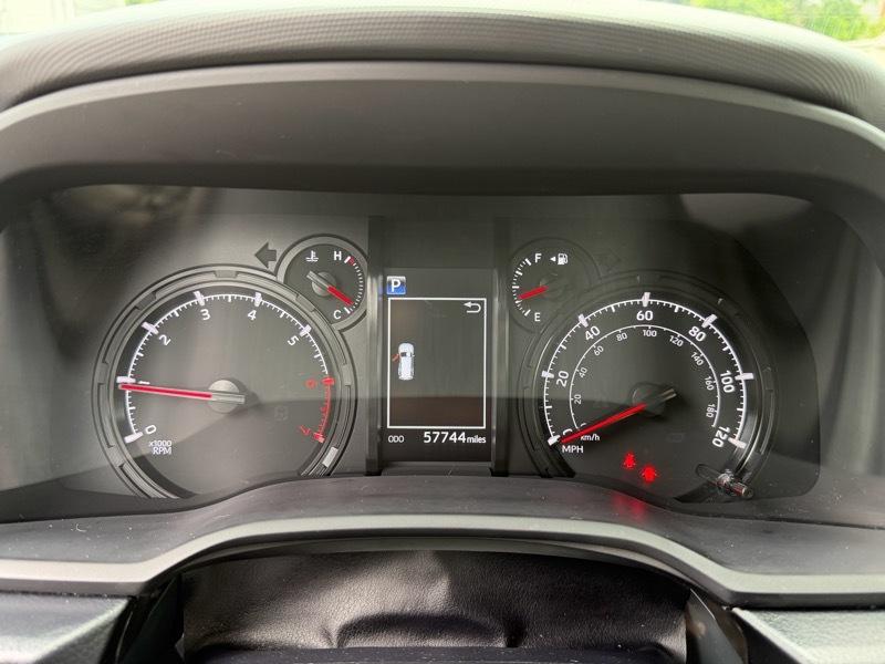 Toyota 4Runner SR5 4WD 2020