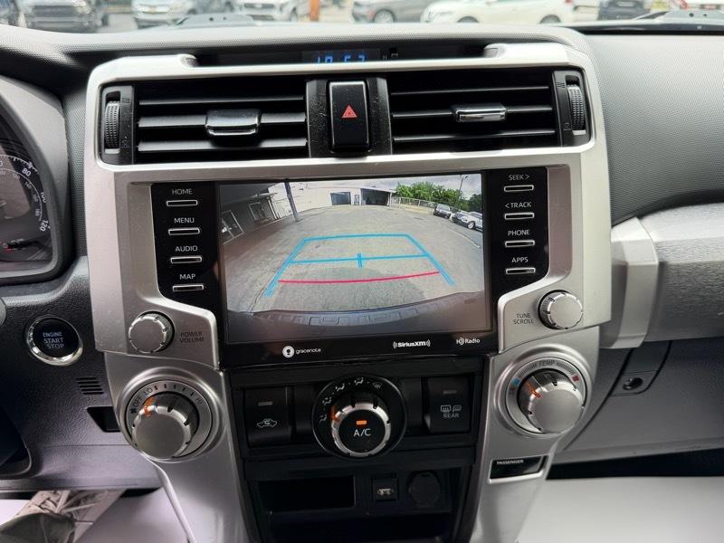 Toyota 4Runner SR5 4WD 2020