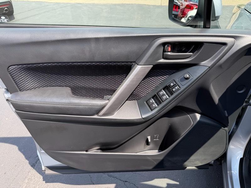 Subaru Forester 2.5i Premium PZEV CVT 2018