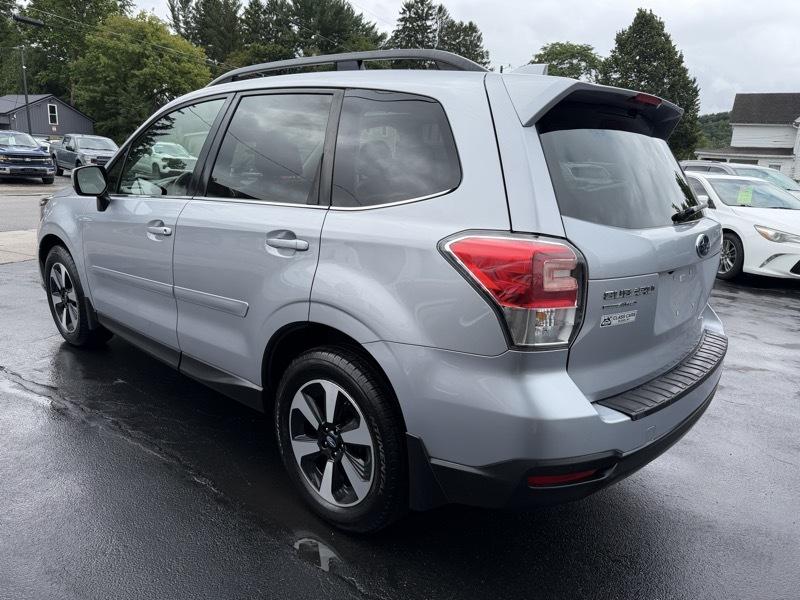 Subaru Forester 2.5i Limited 2017