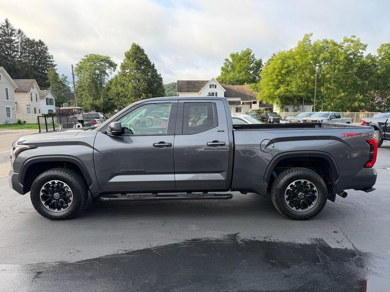 Toyota Tundra SR5 Double Cab 4WD 2023