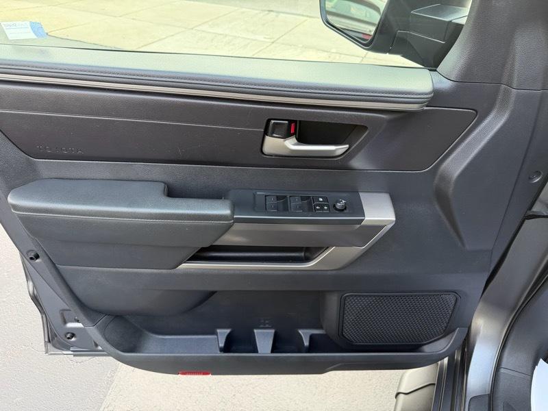 Toyota Tundra SR5 Double Cab 4WD 2023