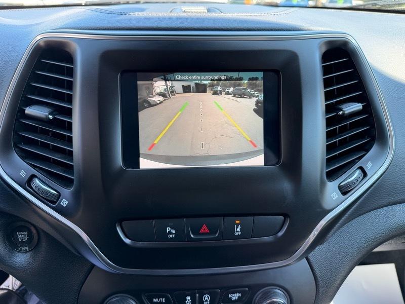 Jeep Cherokee  2021