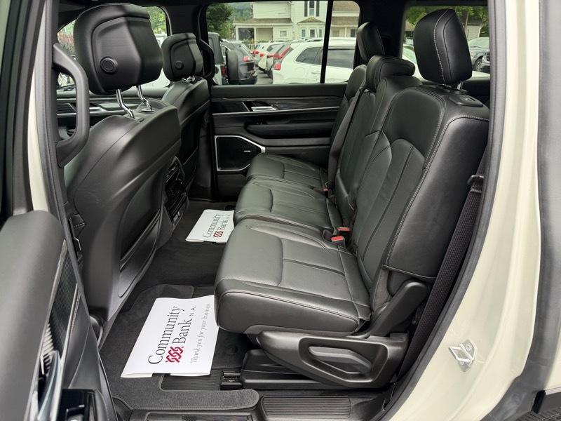 Jeep Wagoneer Series II 4WD 2022