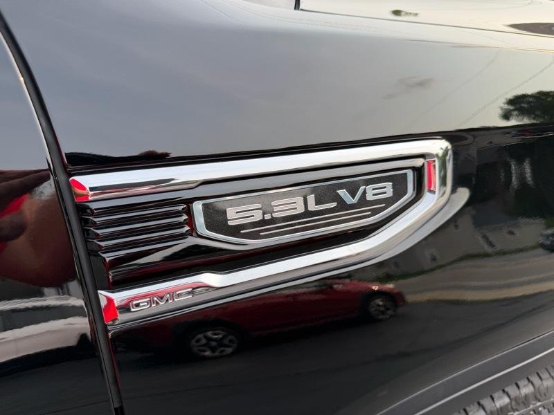 GMC Sierra 1500 SLT Crew Cab 4WD 2023