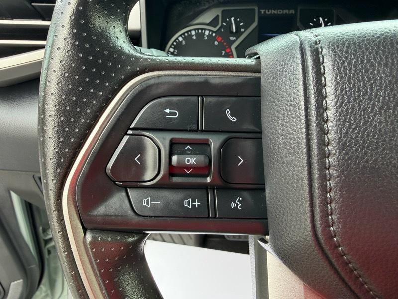 Toyota Tundra SR5 CrewMax 4WD 2026