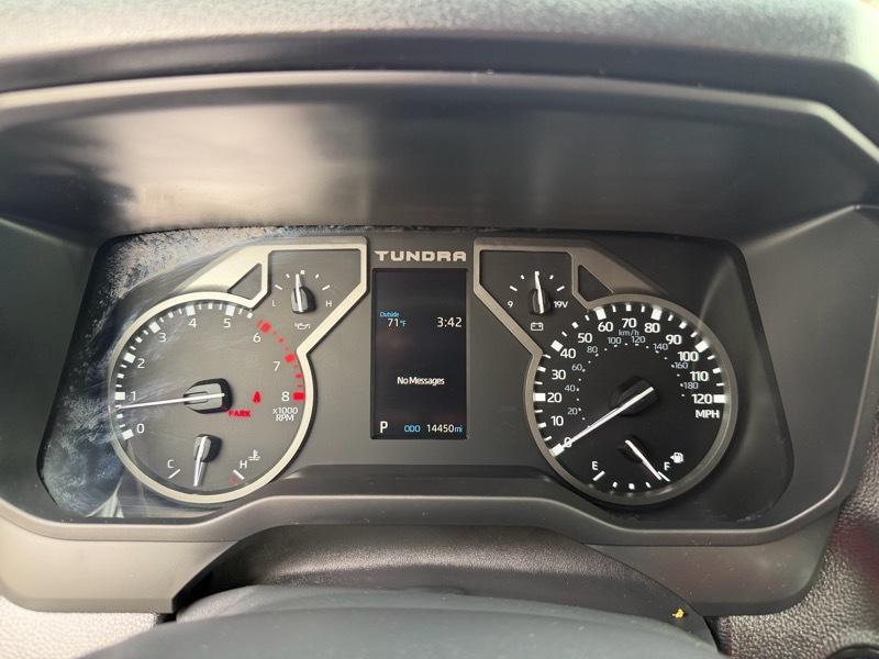 Toyota Tundra SR5 CrewMax 4WD 2026