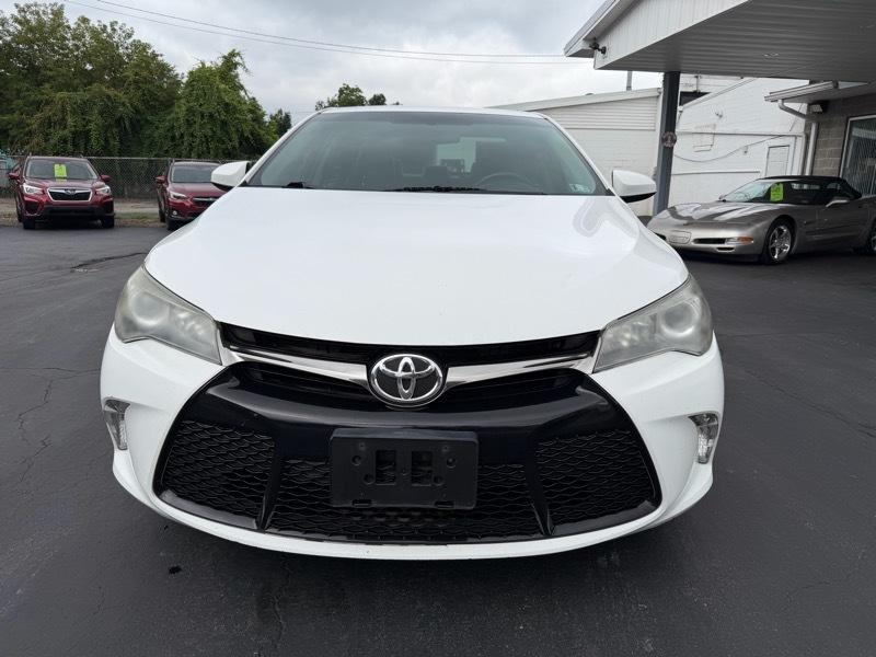 Toyota Camry SE 2016