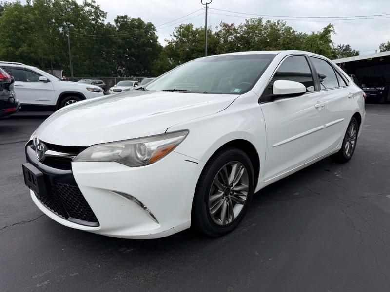 Toyota Camry SE 2016
