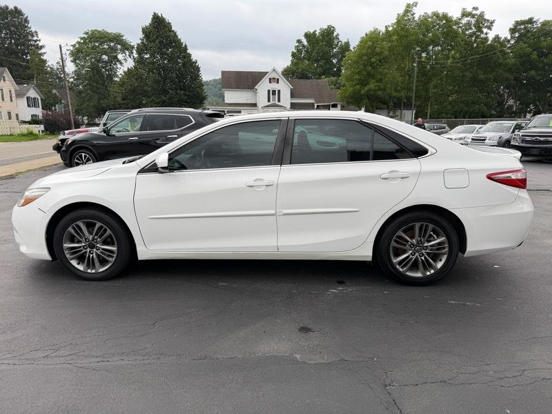 Toyota Camry SE 2016