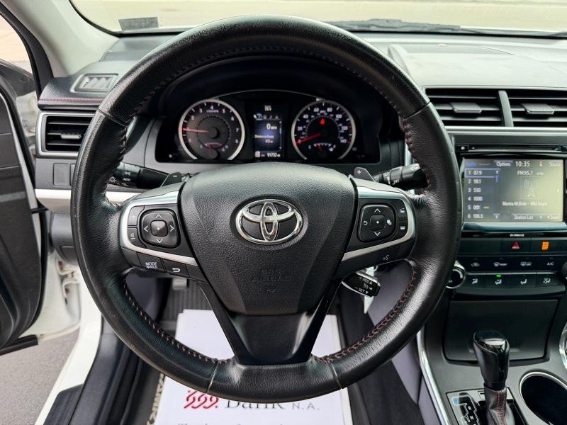 Toyota Camry SE 2016
