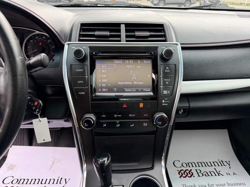 Toyota Camry SE 2016