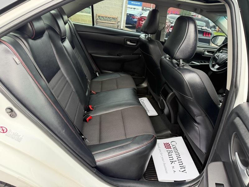 Toyota Camry SE 2016