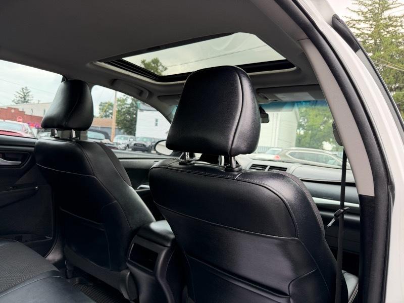 Toyota Camry SE 2016