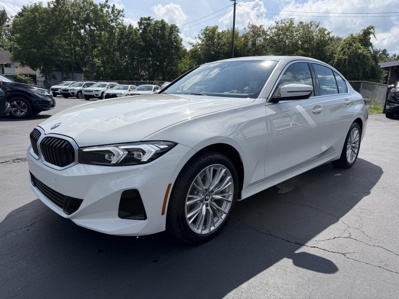 BMW 3-Series 330i xDrive 2024