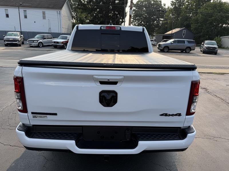 RAM 1500 Big Horn Crew Cab SWB 4WD 2022