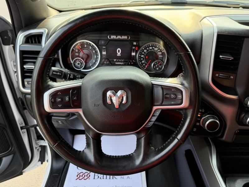 RAM 1500 Big Horn Crew Cab SWB 4WD 2022