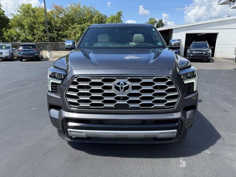 Toyota Sequoia  2023