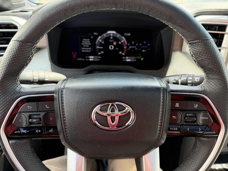 Toyota Sequoia  2023
