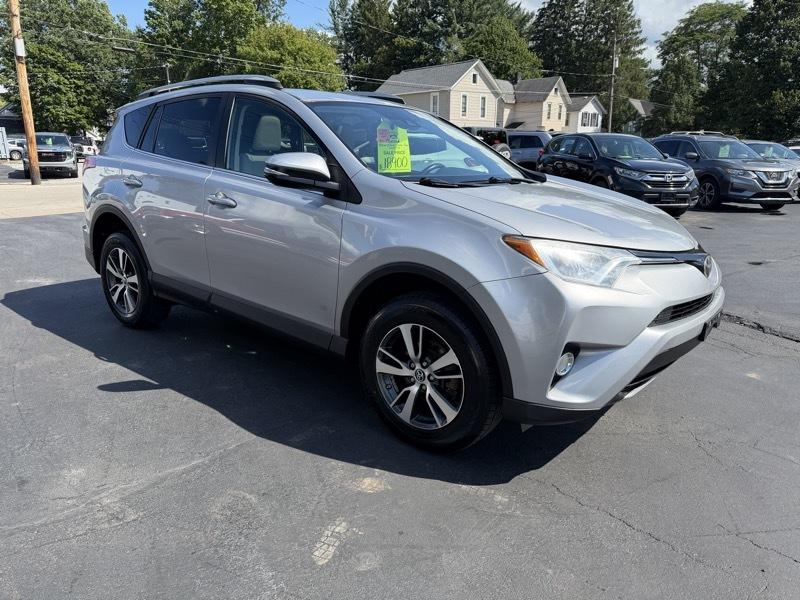 Toyota RAV4 XLE AWD 2018