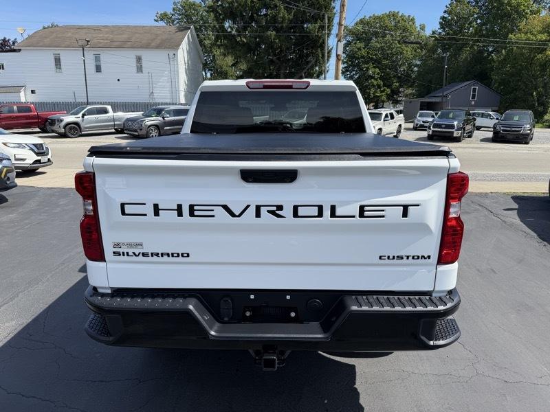 Chevrolet Silverado 1500 Trail Boss Custom Crew Cab 4WD 2023