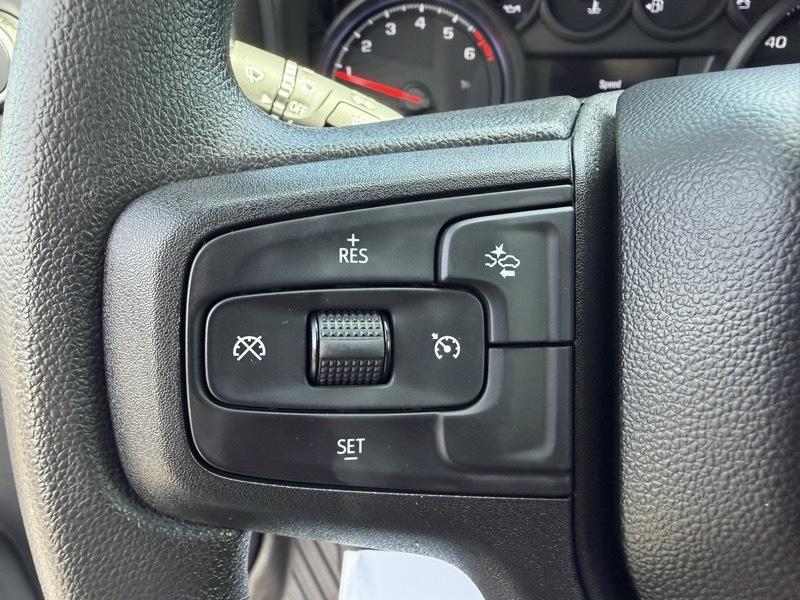 Chevrolet Silverado 1500 Trail Boss Custom Crew Cab 4WD 2023