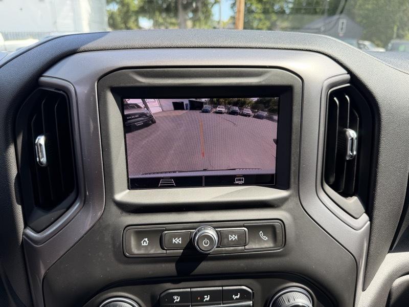 Chevrolet Silverado 1500 Trail Boss Custom Crew Cab 4WD 2023