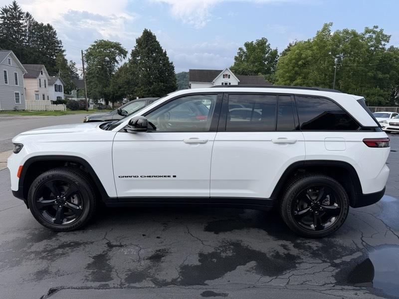 Jeep Grand Cherokee  2023