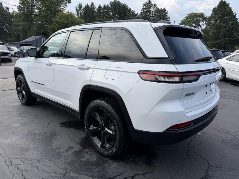 Jeep Grand Cherokee  2023