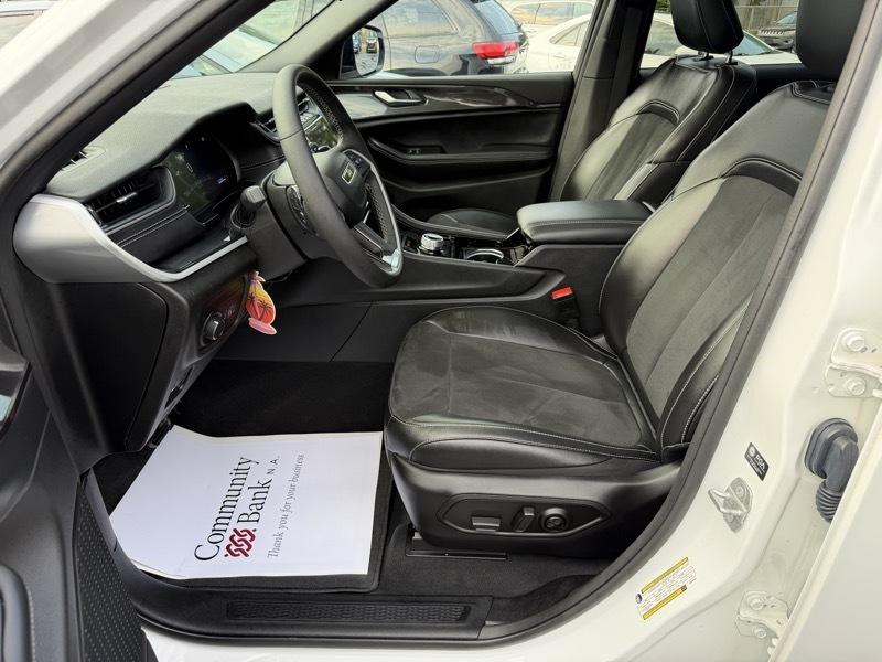 Jeep Grand Cherokee  2023