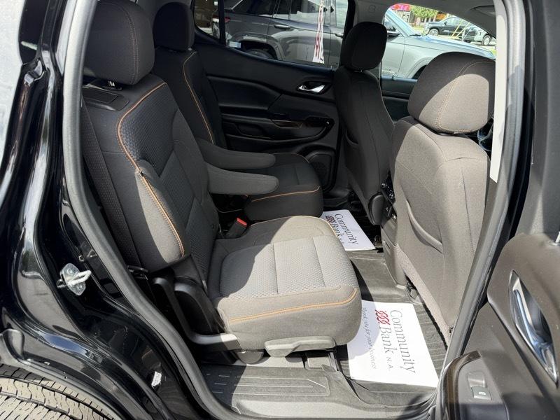 GMC Acadia AT4 2021
