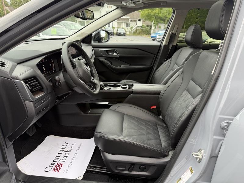 Nissan Rogue Platinum AWD 2026