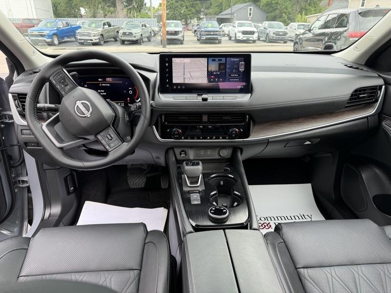 Nissan Rogue Platinum AWD 2026