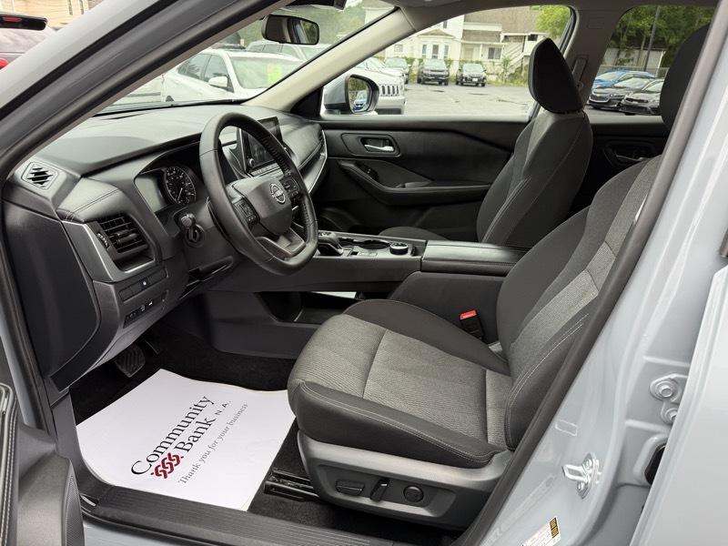 Nissan Rogue SV AWD 2026