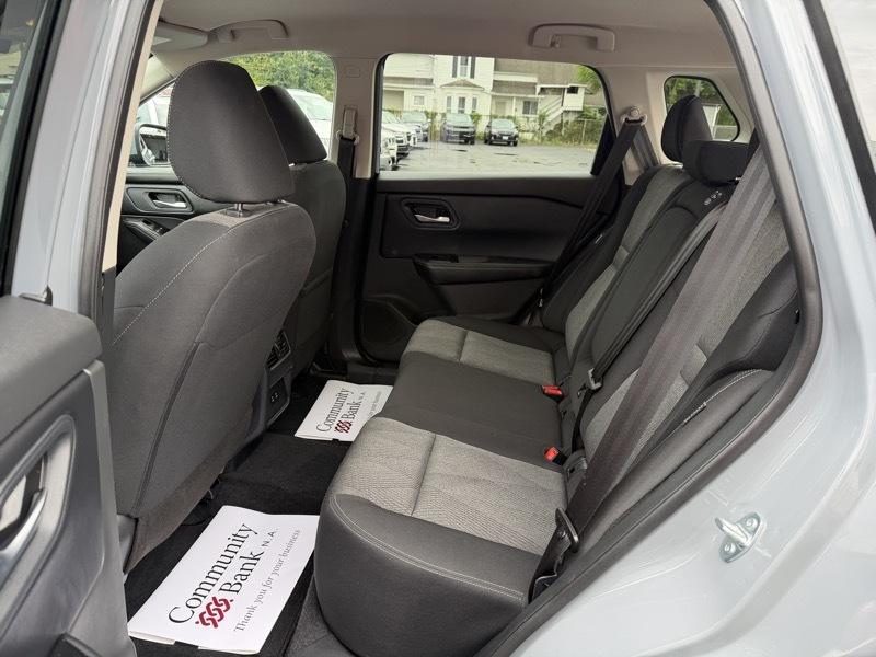 Nissan Rogue SV AWD 2026