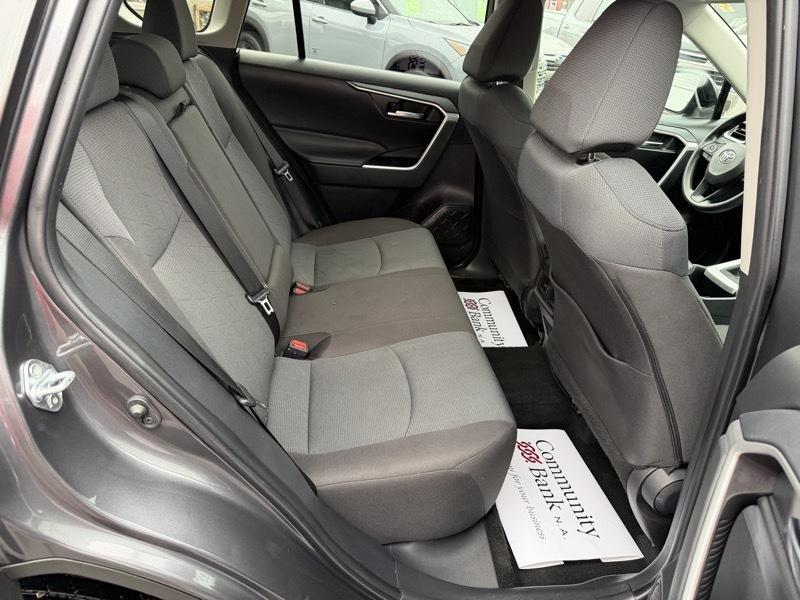 Toyota RAV4 XLE AWD 2025