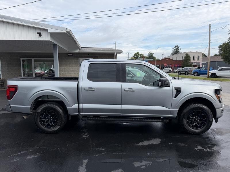 Ford F-150 XLT SuperCrew 4WD 2025