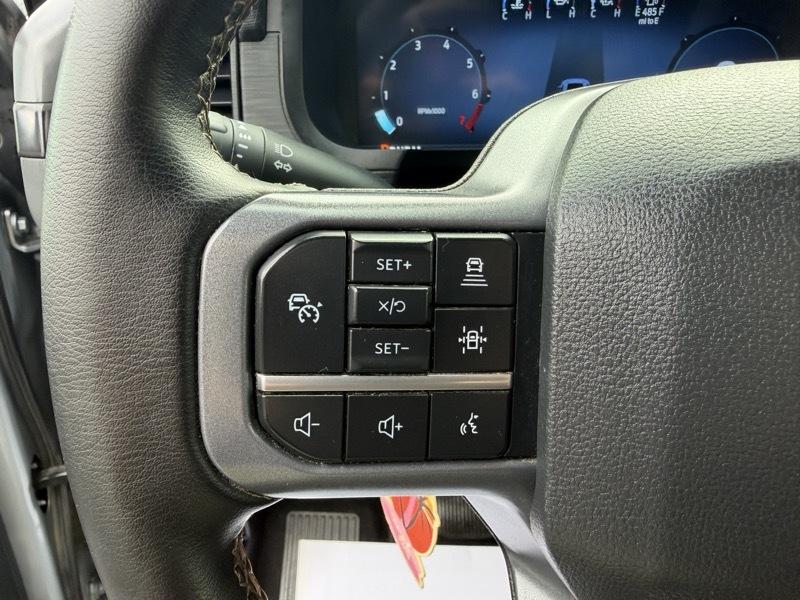 Ford F-150 XLT SuperCrew 4WD 2025