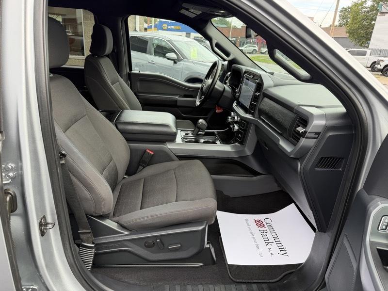 Ford F-150 XLT SuperCrew 4WD 2025