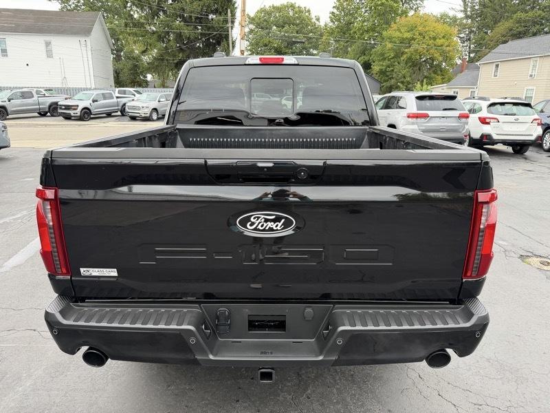 Ford F-150 XLT SuperCrew 4WD 2025