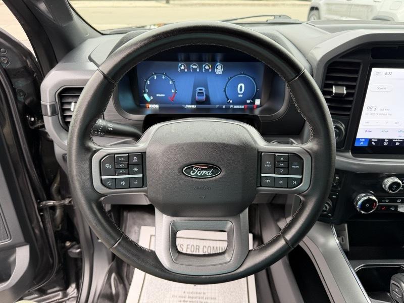 Ford F-150 XLT SuperCrew 4WD 2025