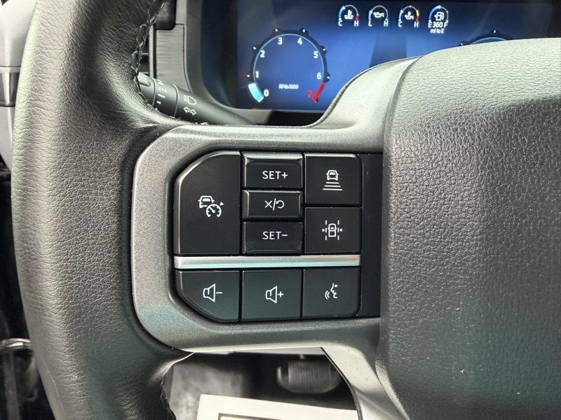 Ford F-150 XLT SuperCrew 4WD 2025