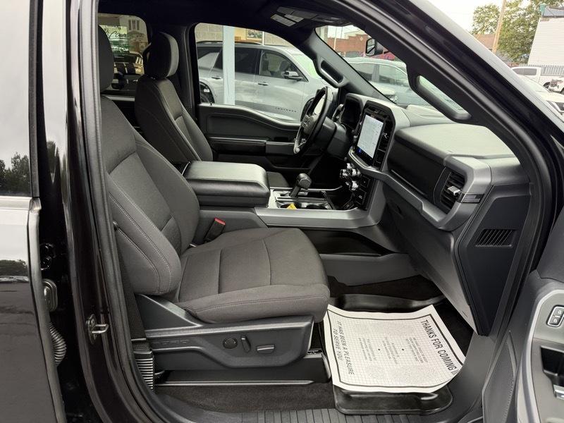 Ford F-150 XLT SuperCrew 4WD 2025