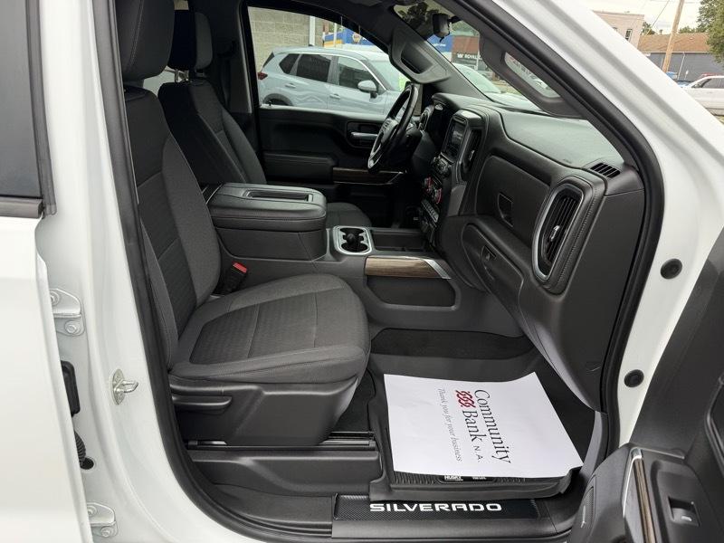 Chevrolet Silverado 1500 RST Crew Cab 4WD 2021